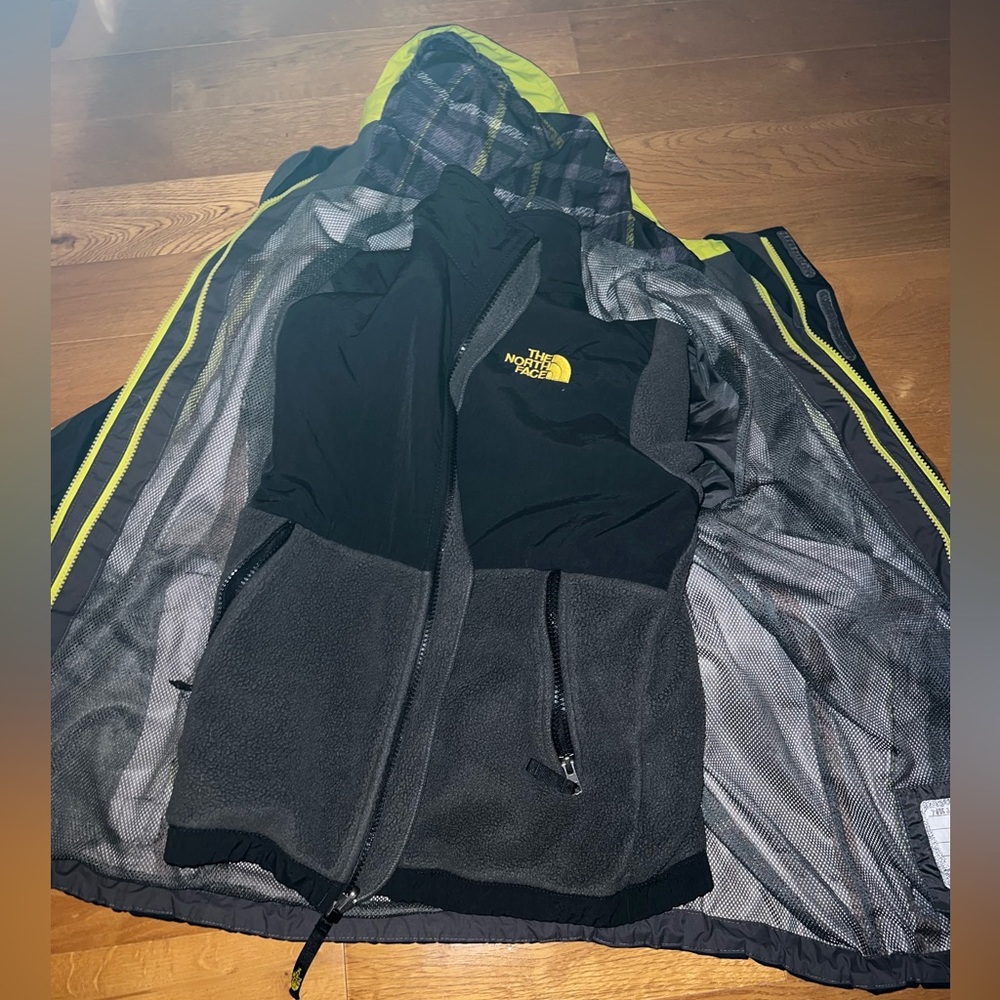 Kids North Face All Season Jacket Windbreaker W/ Zip Out Liner Boys Medium/Large
